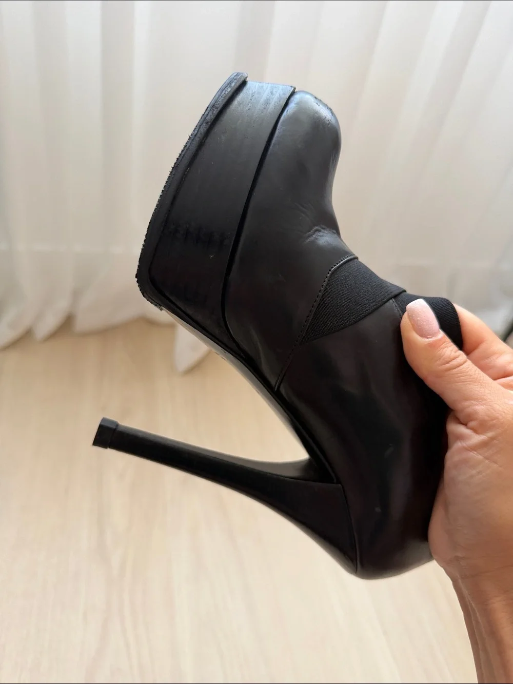 Fendi Black Leather High Platform Ankle Pumps